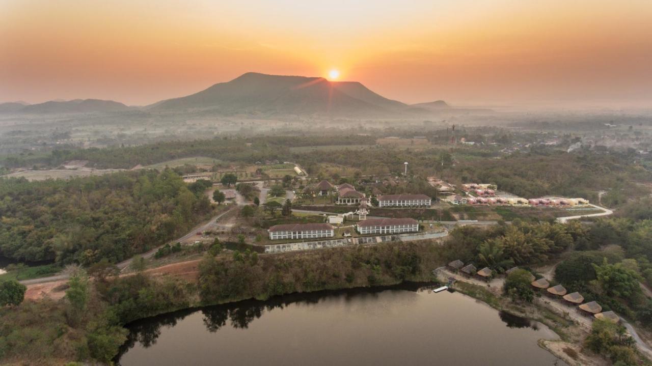 Leaves Valley Resort Nong Ya Plong Экстерьер фото
